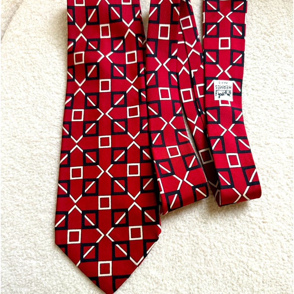 HERMÈS Vintage Silk Tie